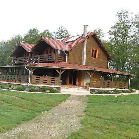 Maison d'hôtes Kuruc To Gyorvar Horgasz Es Szabadido Park Zalaszentgrót